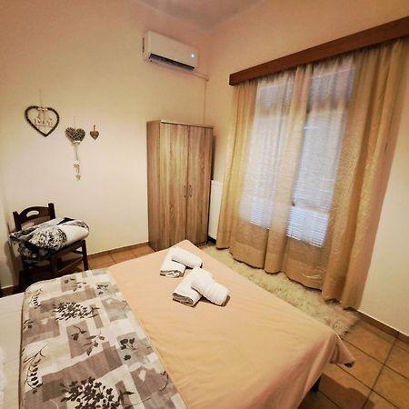 House With Yard Subway 5Min Walk Apartment Athens Ngoại thất bức ảnh