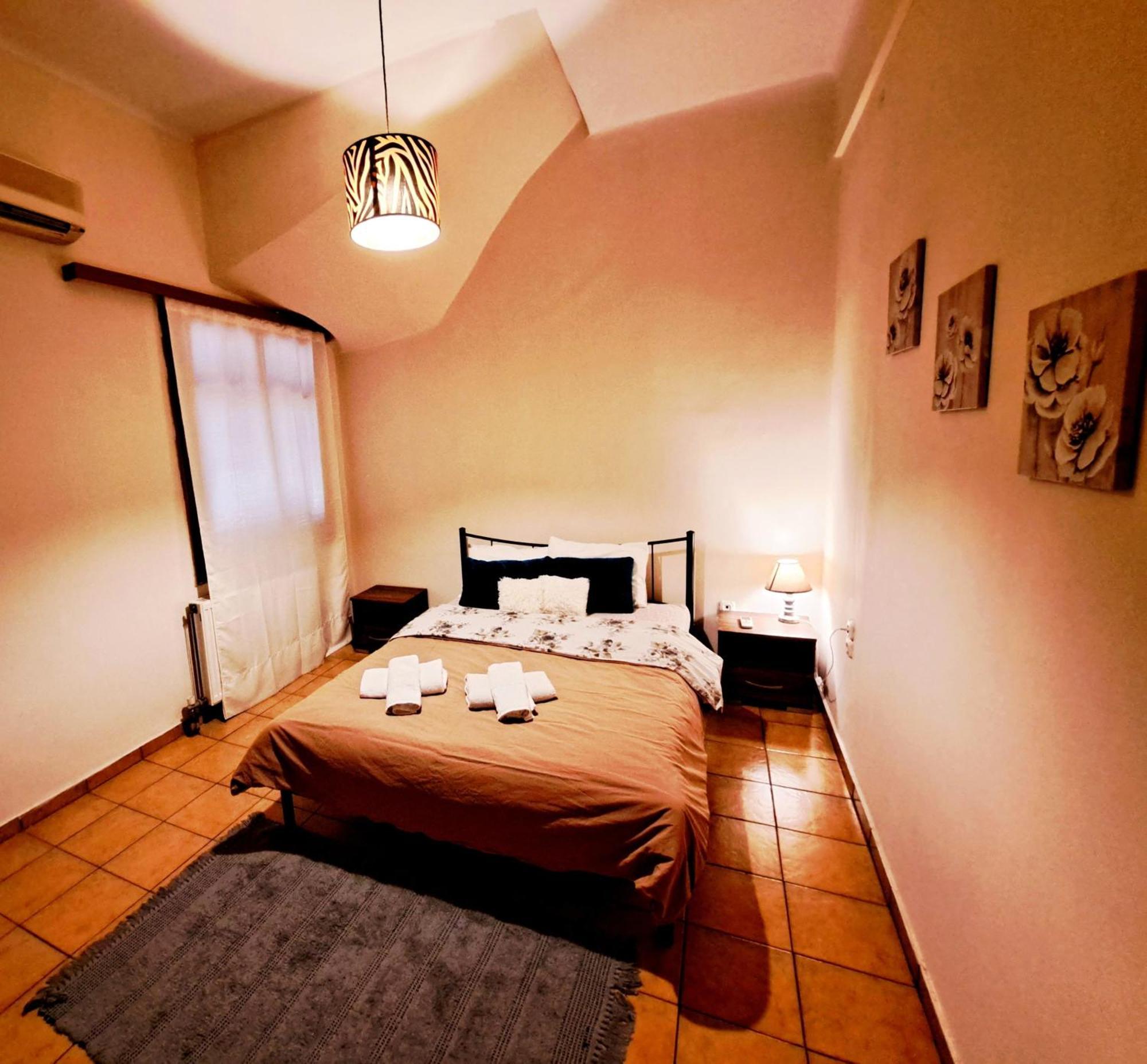 House With Yard Subway 5Min Walk Apartment Athens Ngoại thất bức ảnh